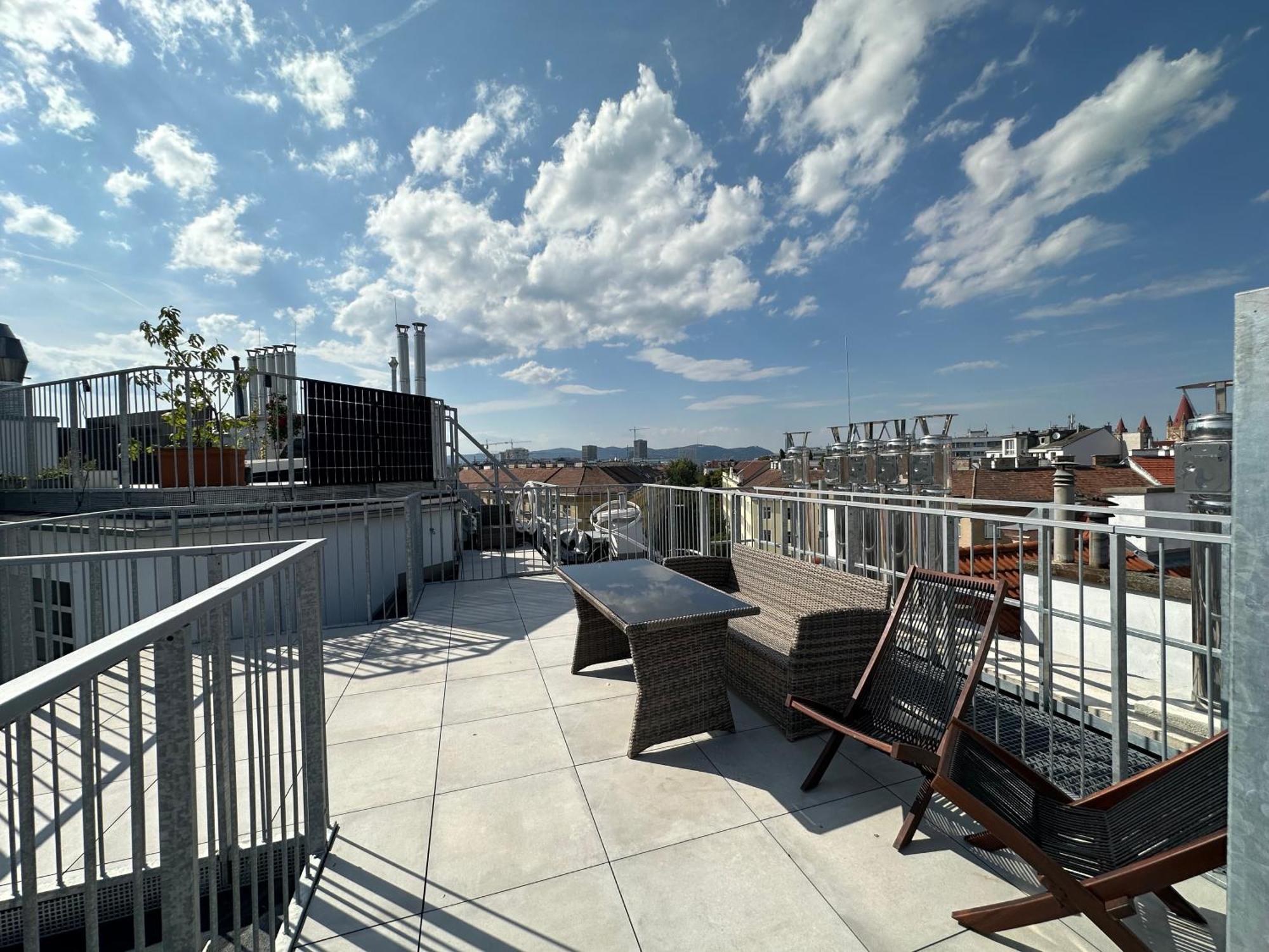 Feelhome-dachterrasse-4 Gaeste-wifi Apartment *